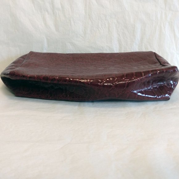 Estee Lauder Crocodile Pattern-Burgundy/Black Makeup Bag - Picture 6 of 8